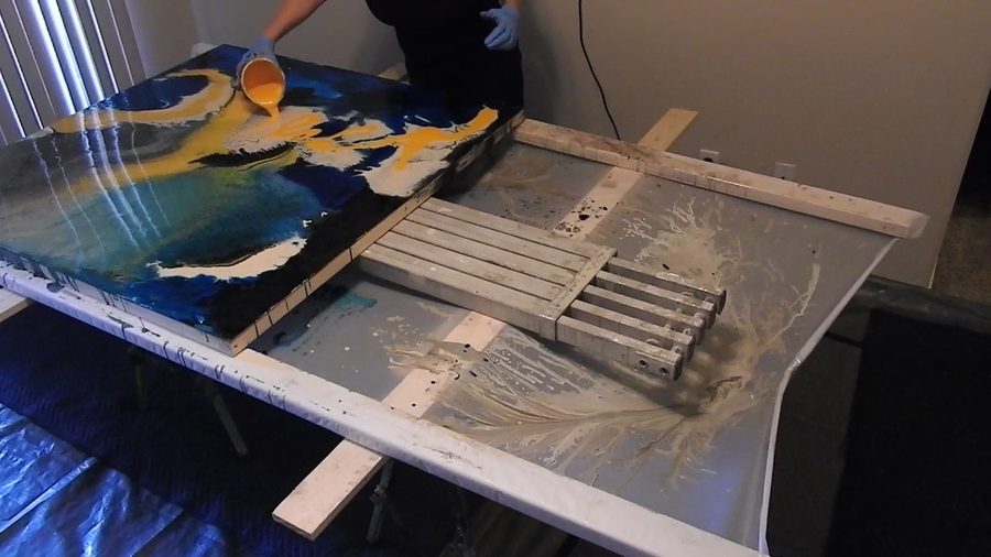 Joline Renn studio: resin pouring and works in progress
